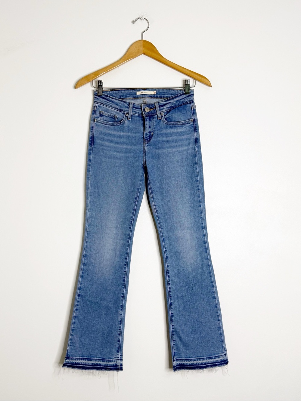 Levi’s 715 Bootcut Jeans Women’s Size 25 Light Wash Raw Hem Stretch Denim